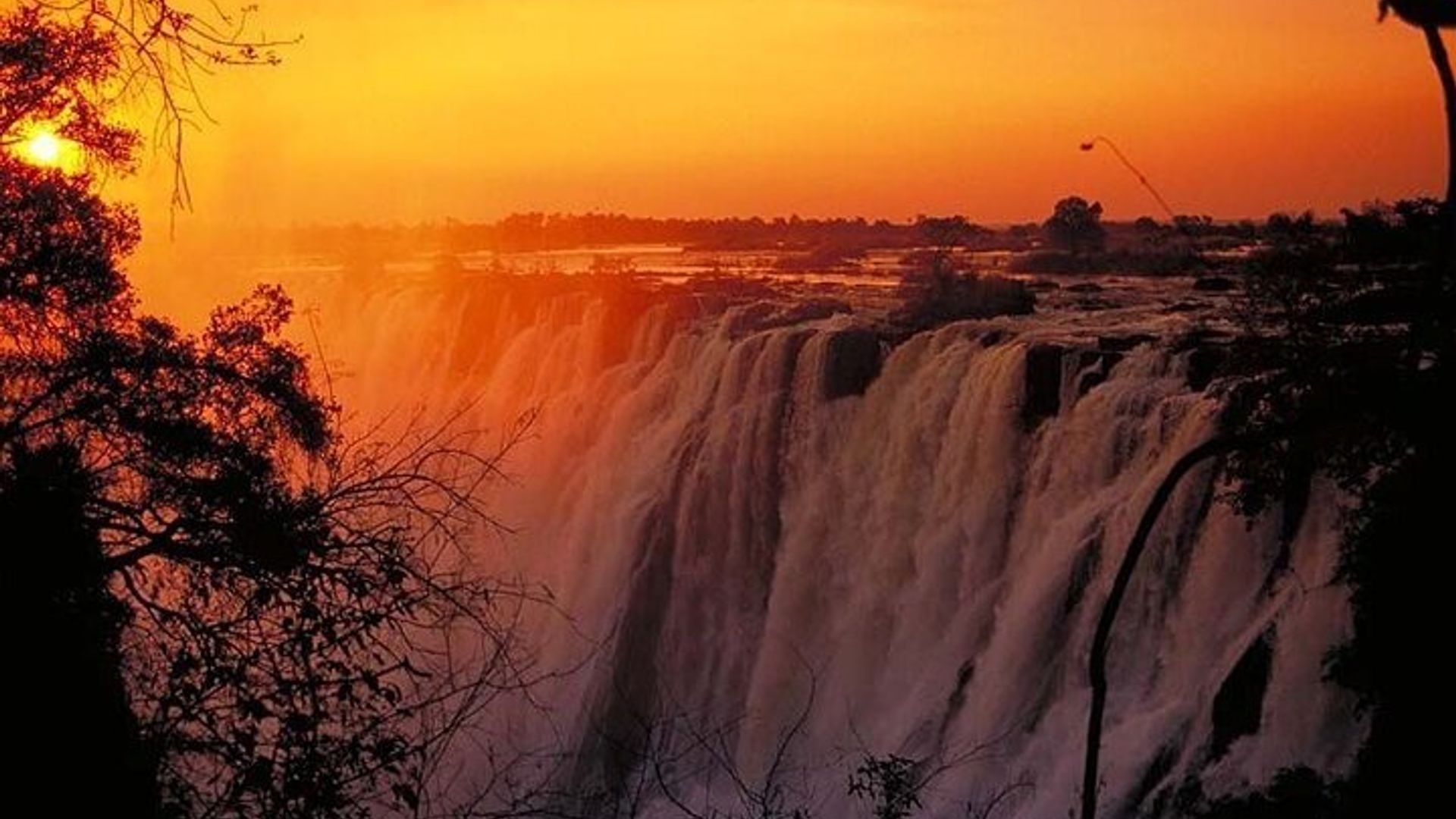 3 Nights Victoria Falls , Chobe Safari and Hwange National Park Safari