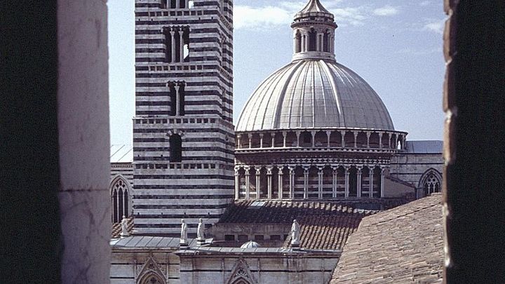 From Rome to San Gimignano and Siena