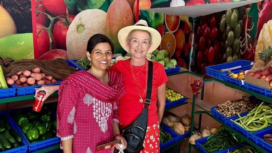 Jaipur Market Tour & Vegetarian Rajasthani Home Cooking Class