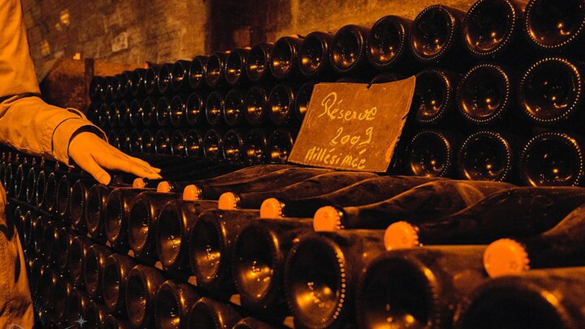 Epernay Champagne Tour with Tasting