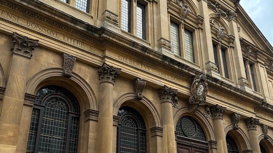 Oxford and Cotswolds Private Day Tour From London
