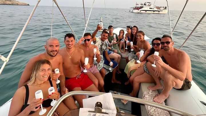 Caves Boat Tour with Aperitif & Swim from Santa Maria di Leuca