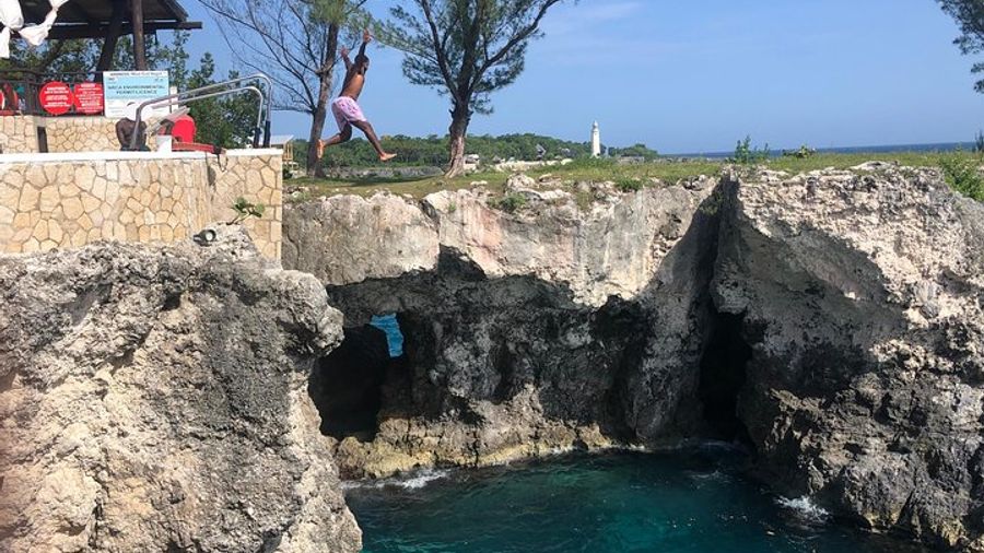 Negril Times Square Mall and Rick's Cafe Visit