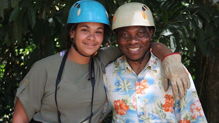 Manuel Antonio Zipline Canopy Tour With Lunch and Hotel Transfers