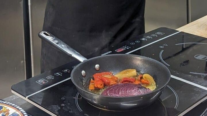 Visit of the Ortigia market and cooking class of typical dishes