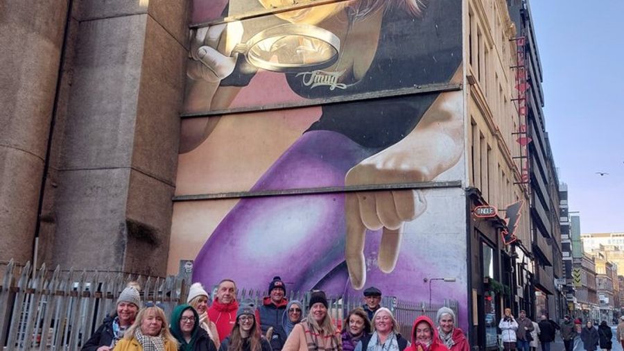 Glasgow Street Art & Murals Walking Tour with a Local Guide