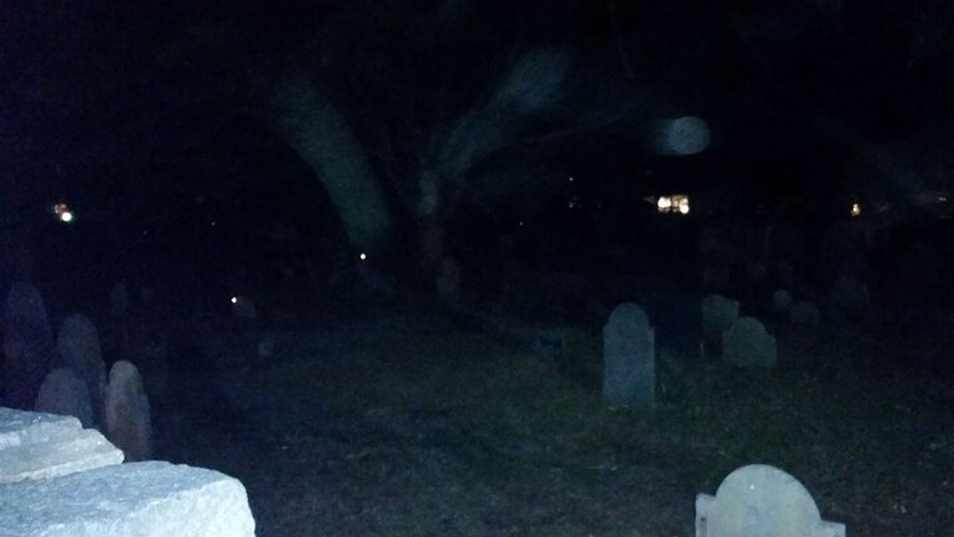 Salem: Ghost & Paranormal Evening Walking Tour