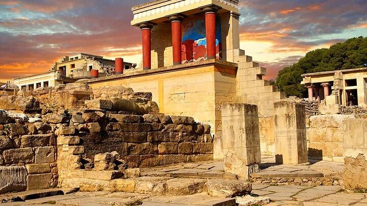 Crete Knossos and Heraklion Guided Group Tour