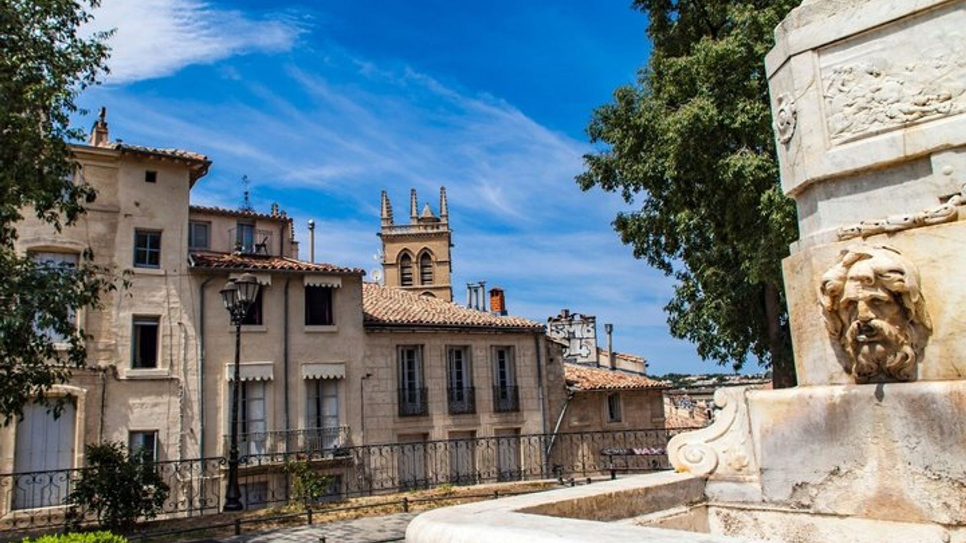 Montpellier Scavenger Hunt & Highlights Self-Guided Walking Tour