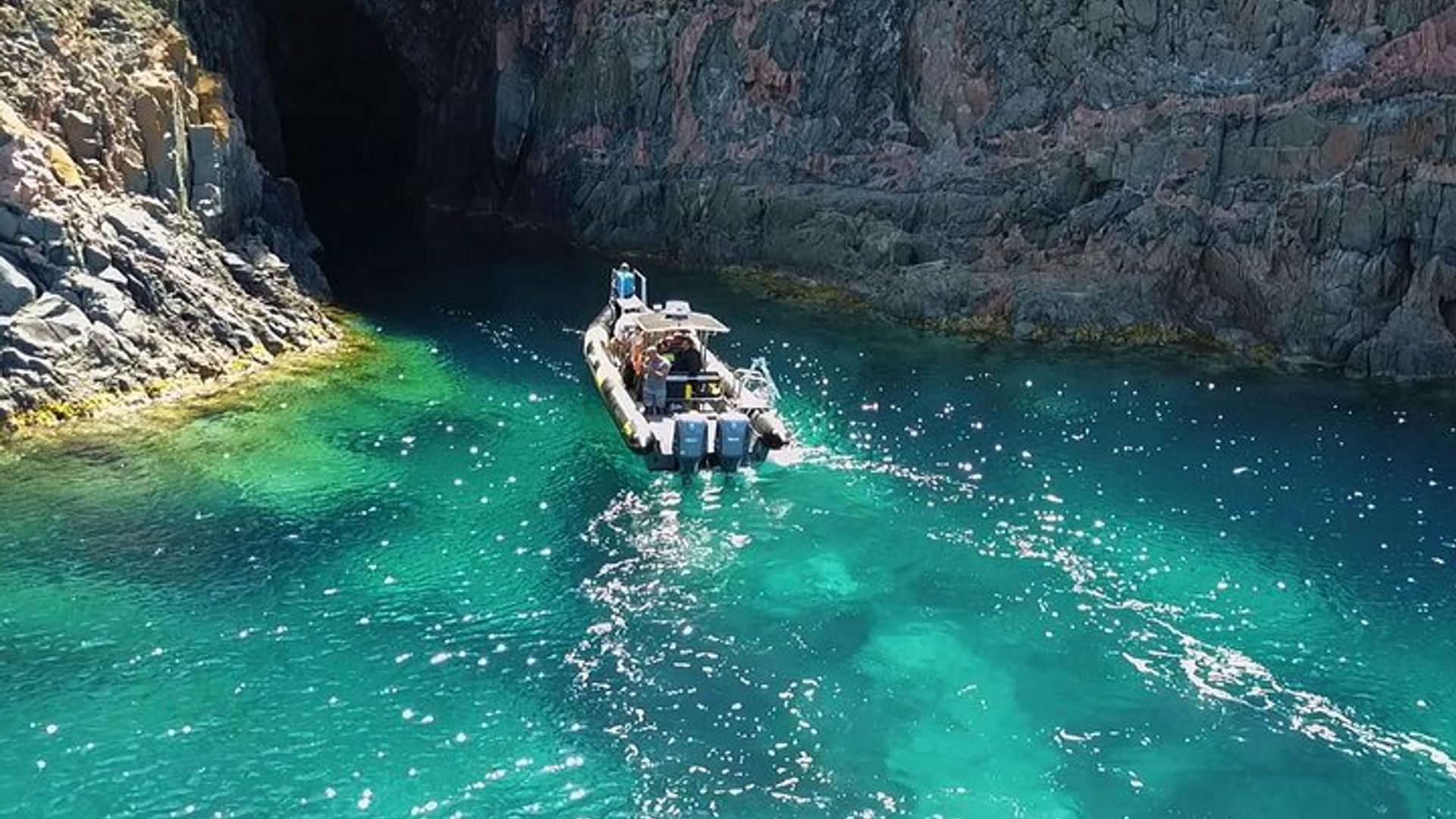 Calanches de Piana und Scandola Reserve Cruise