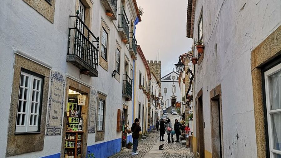 Fátima, Nazaré, and Óbidos Private Guided Tour