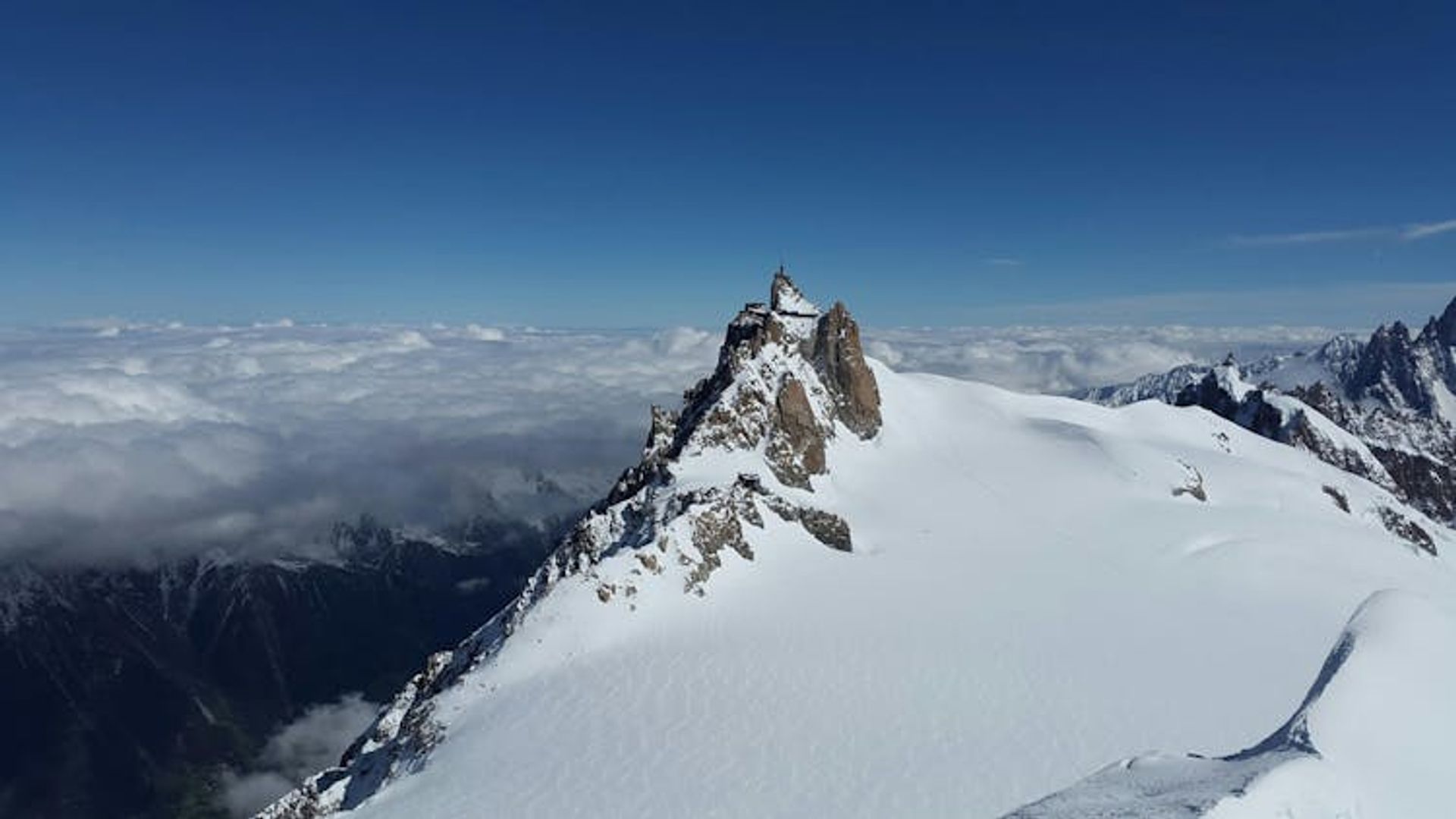 Chamonix guided day-trip with cable car and mountain train from Geneva