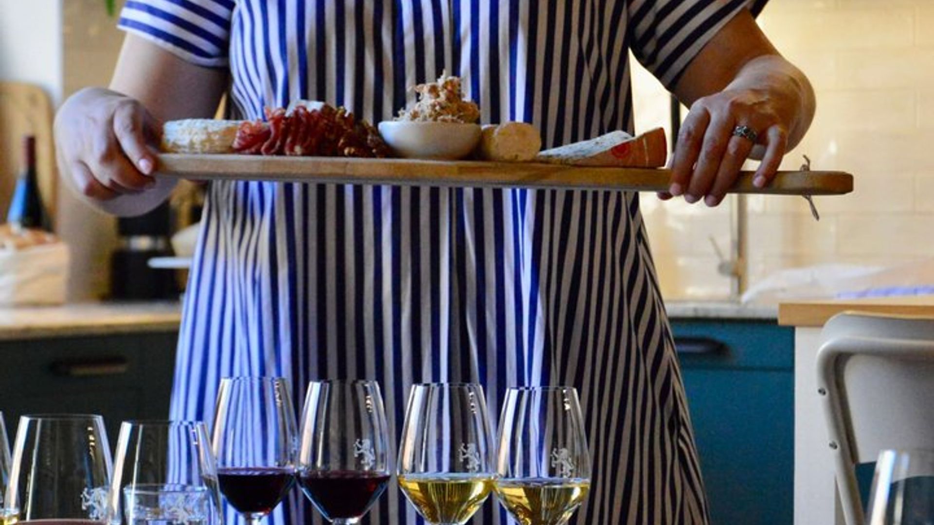 Lyon Wine Tasting: Small-Groups with a Professional Sommelier