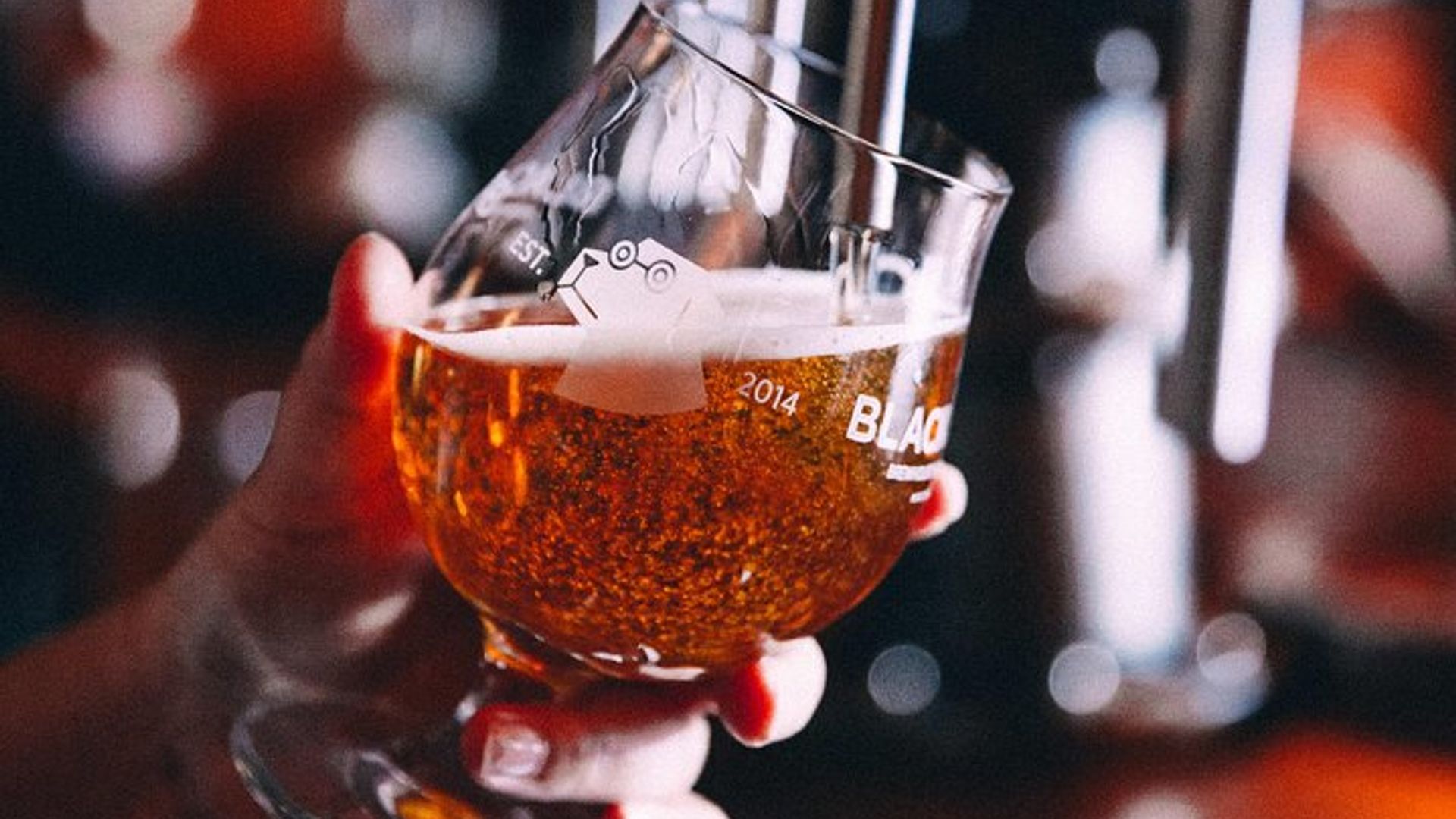 Barcelona Craft Beer Tour with Brewery Visit and Three Bars