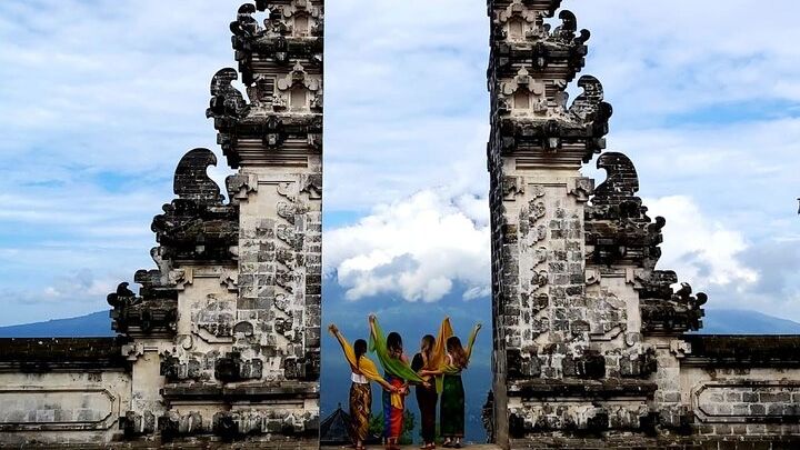 Lempuyang Tour : Heaven gate, Tirta Gangga, Goa Raja waterfall