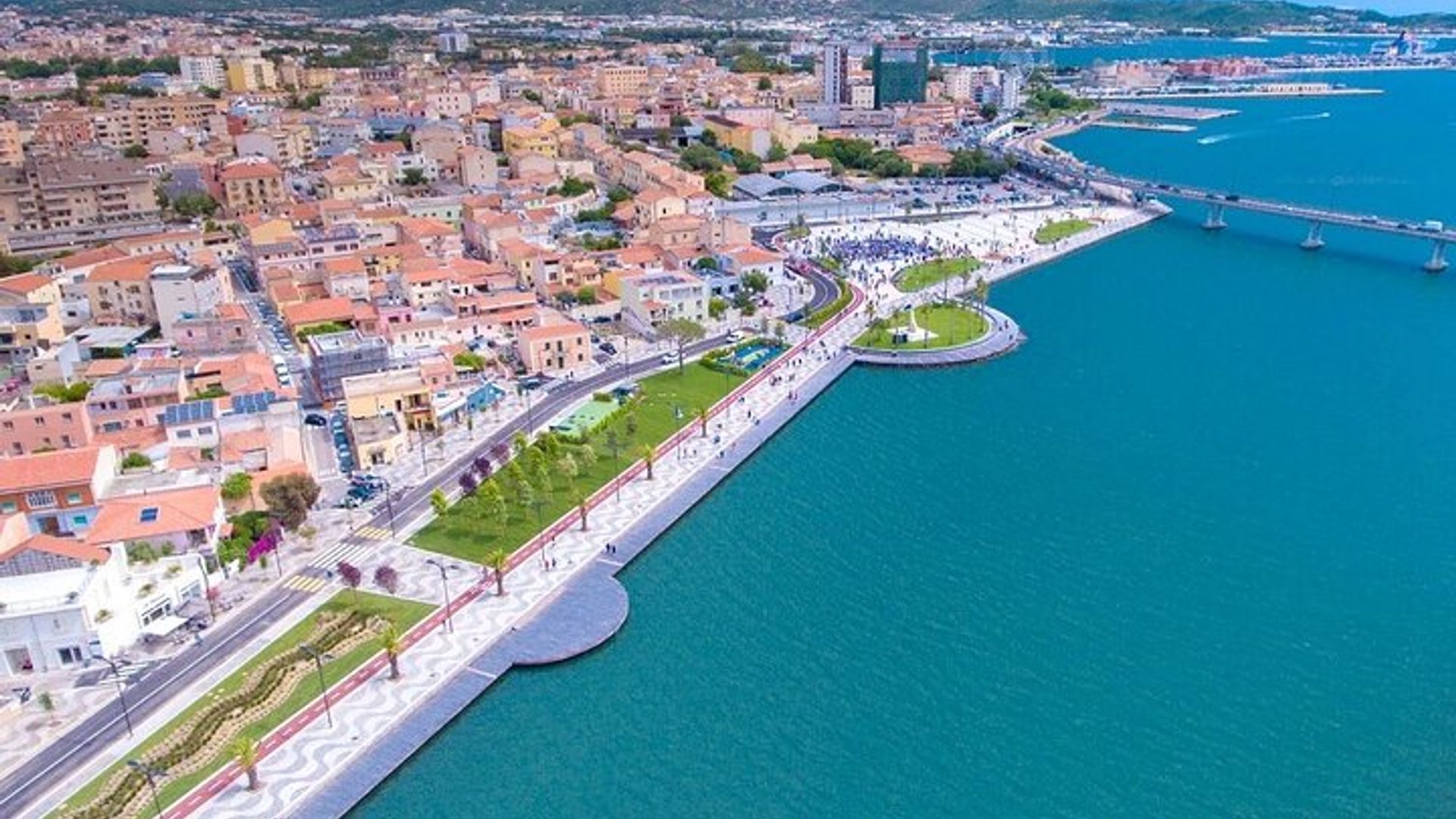 Olbia : Private Romantic Tuk-Tuk Tour