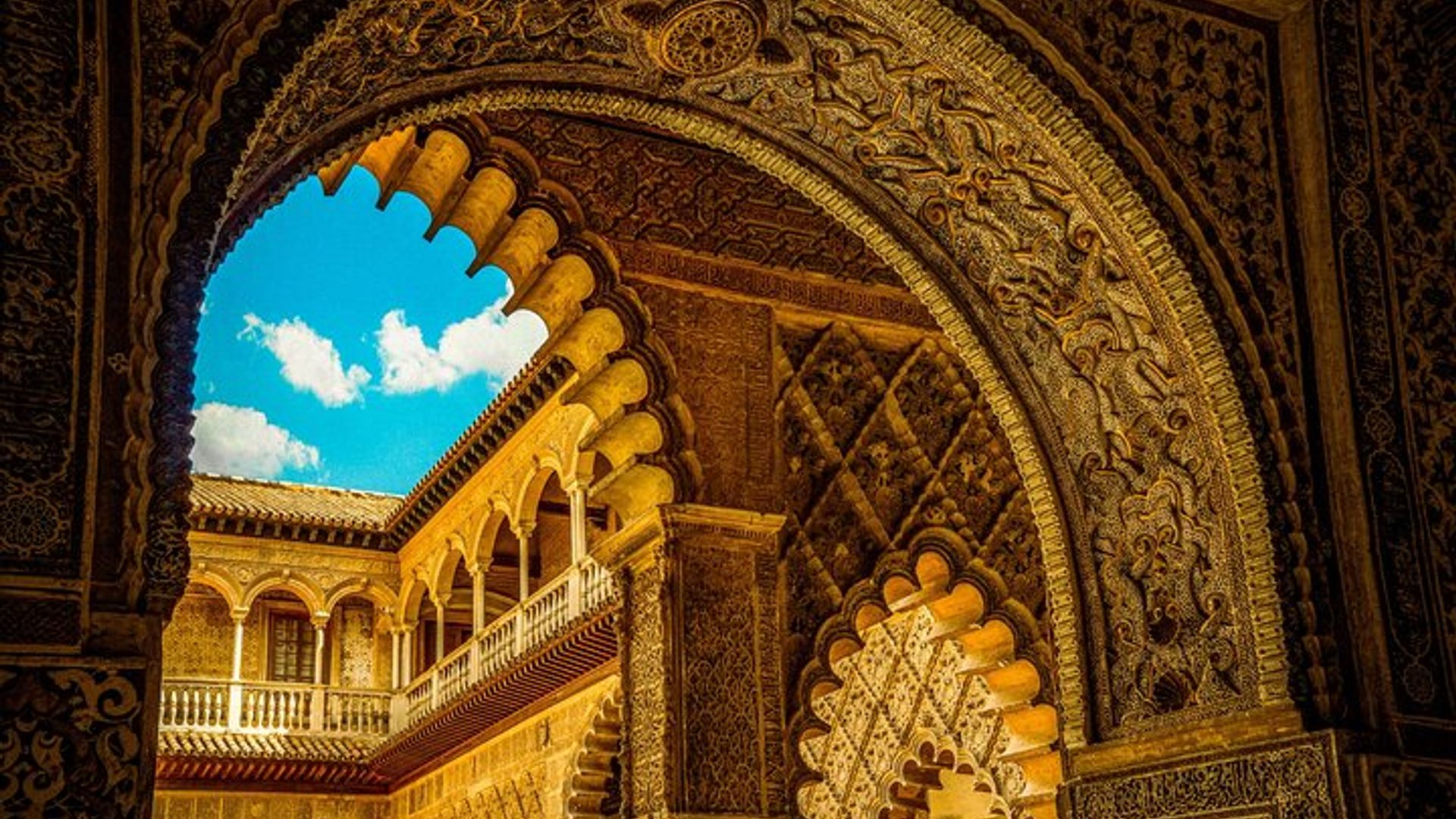 Skip the Line Seville Alcázar, Cathedral & Giralda Guided Tour