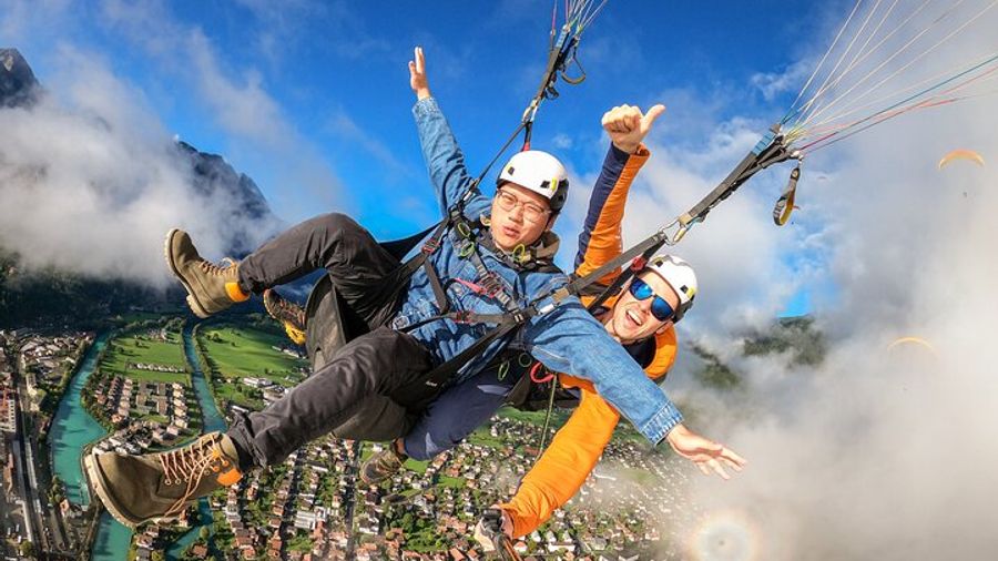 Tandem Paragliding Experience With Transport From Interlaken