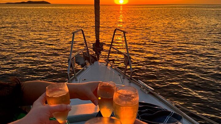 Sailing and Sunset Tour in Ibiza (6 Pax)