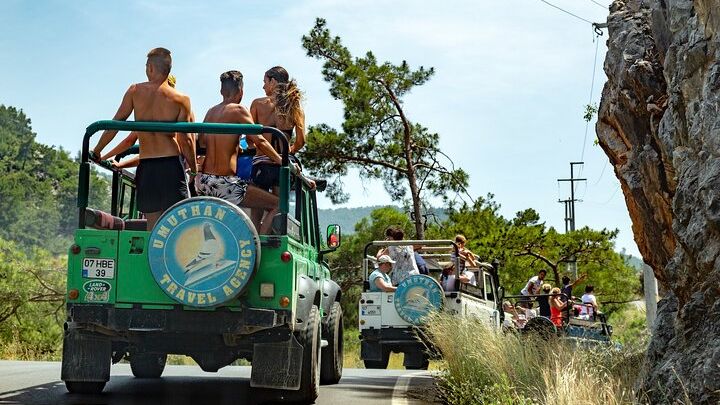 Side to the Taurus Mountains Full-Day Jeep Safari Tour