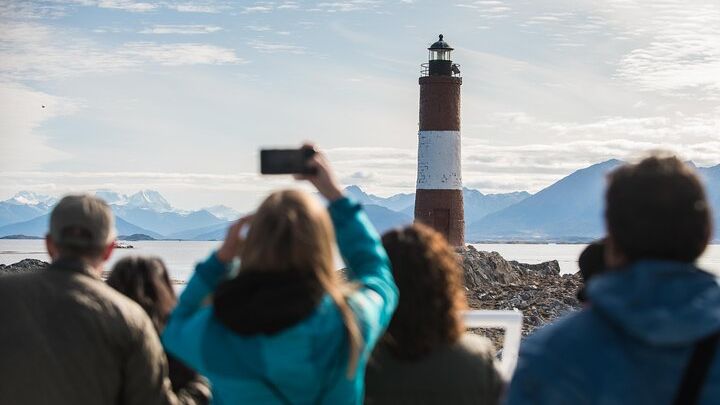 Martillo Island: Boat Trip to the Penguin Colony & Beagle Channel