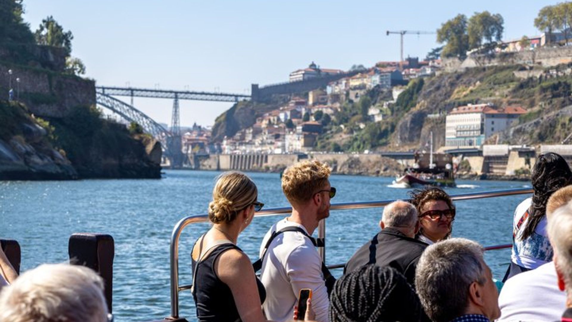 Porto: Passeio de Tuk-Tuk pela Cidade e Cruzeiro pelo Rio Douro