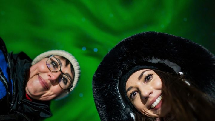 Rovaniemi: Guaranteed Northern Lights Tour by Coach - Expert Aurora Hunters