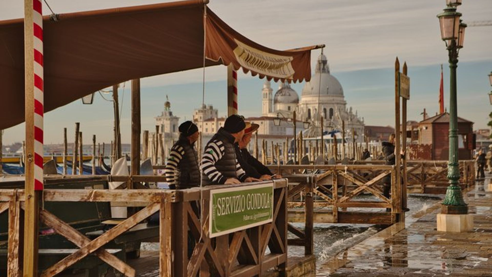 Semi Private Gondola Ride in Venice Explore Hidden Canals