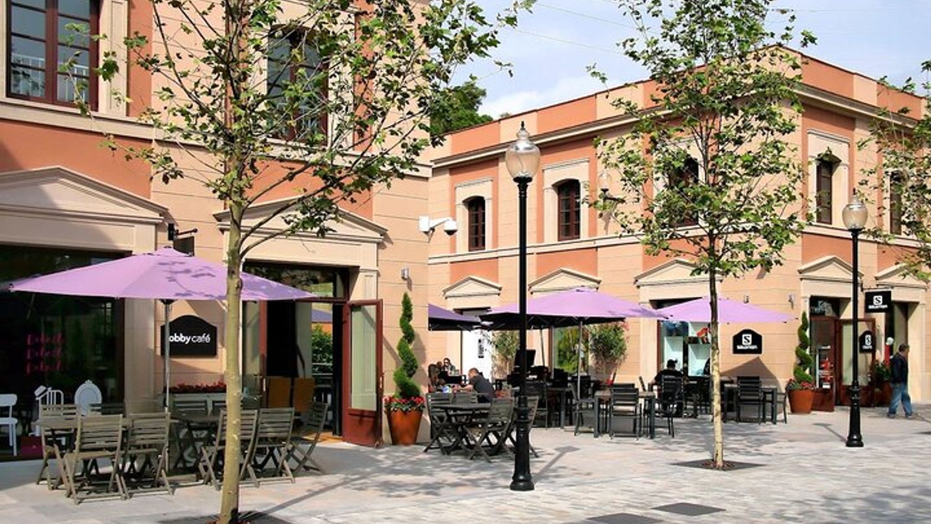 La Roca Village Personal Shopper VIP Pass Hands Free Shopping
