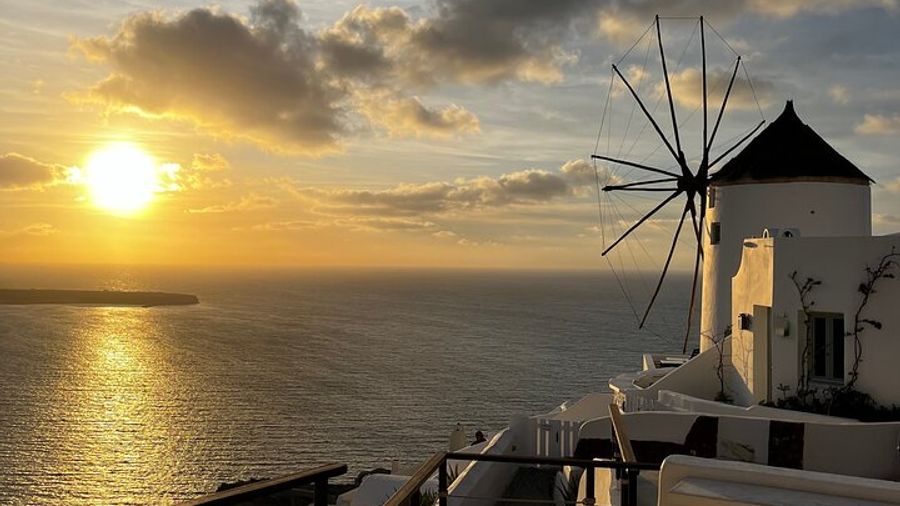 Private tour experience in Santorini island