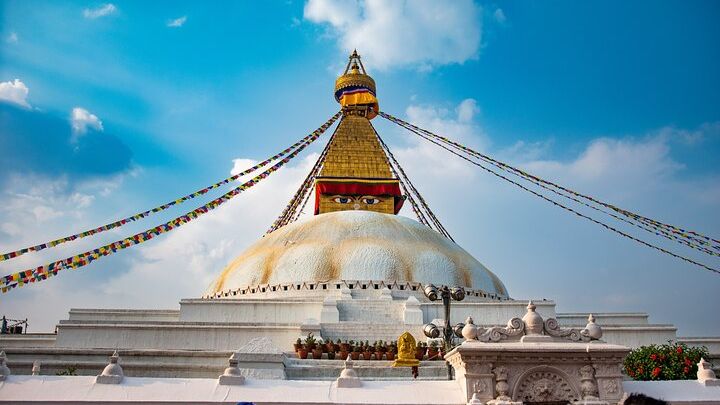 Nepal Discovery Tour: Heritage Sites & Scenic Hill Easy Hike