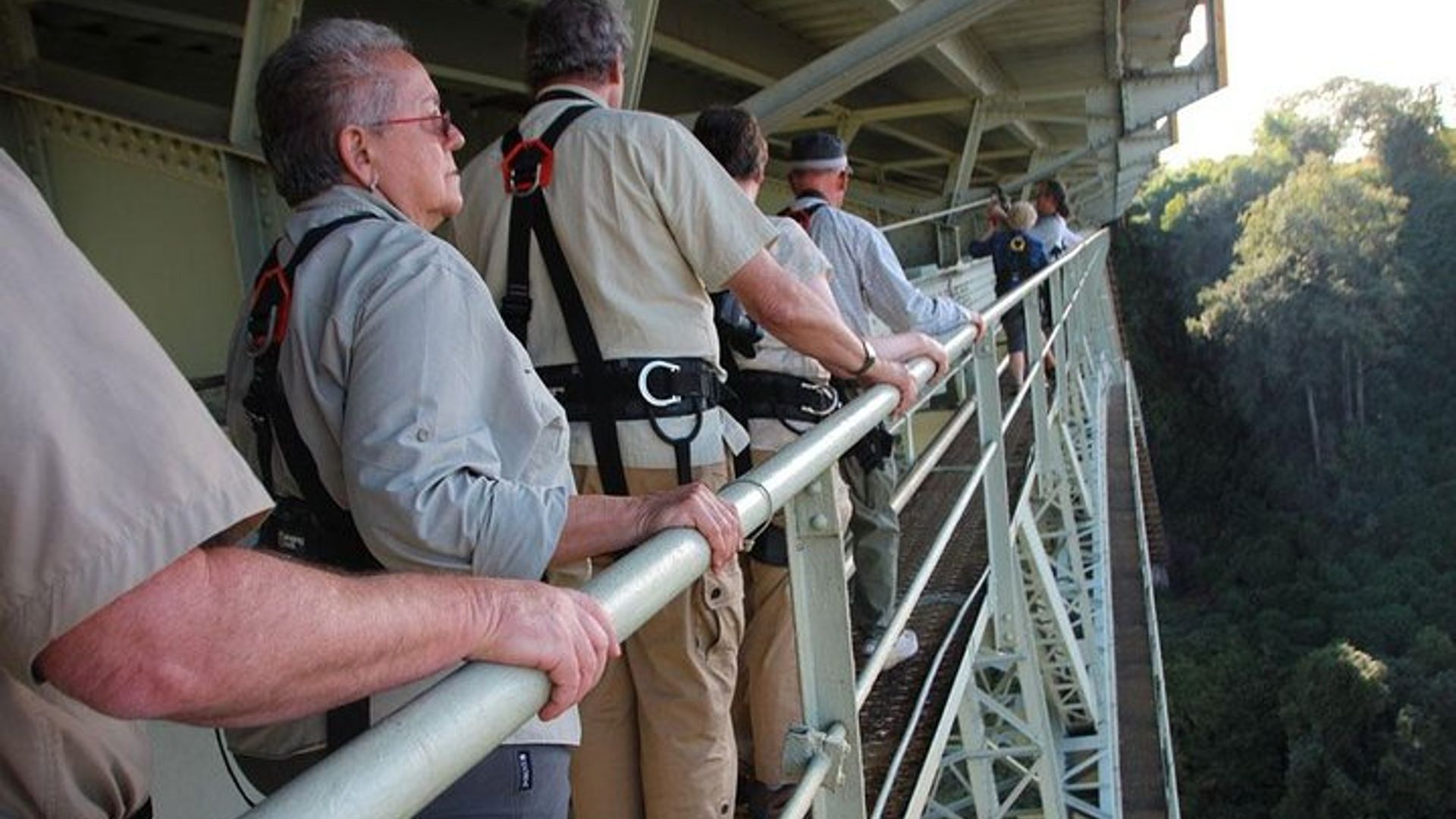 Victoria Falls: Private Combo Tour with Sunset Cruise & Dinner