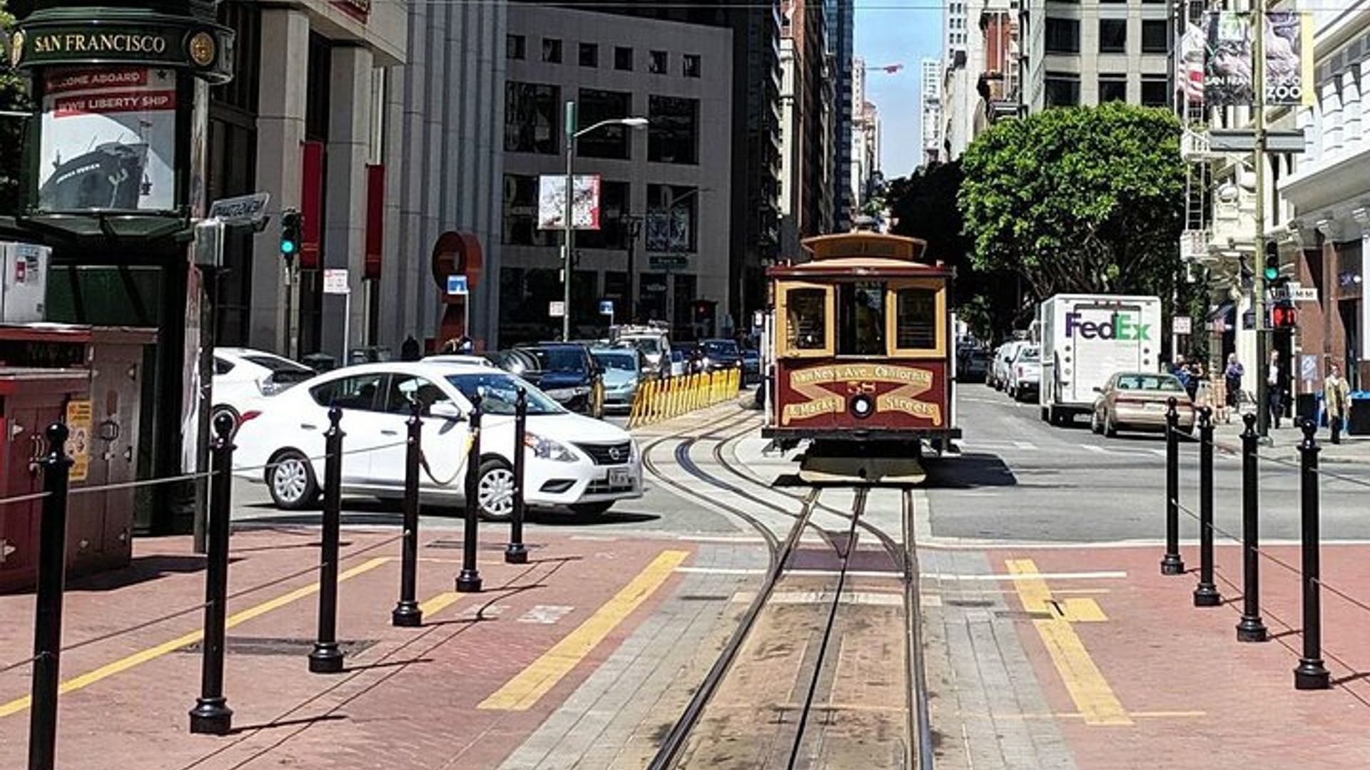 San Francisco Financial District Gold Rush Game image 3