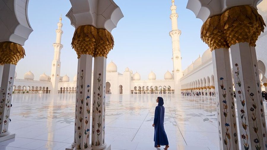 Abu Dhabi Sightseeing Tour from Dubai with Roundtrip Transfer