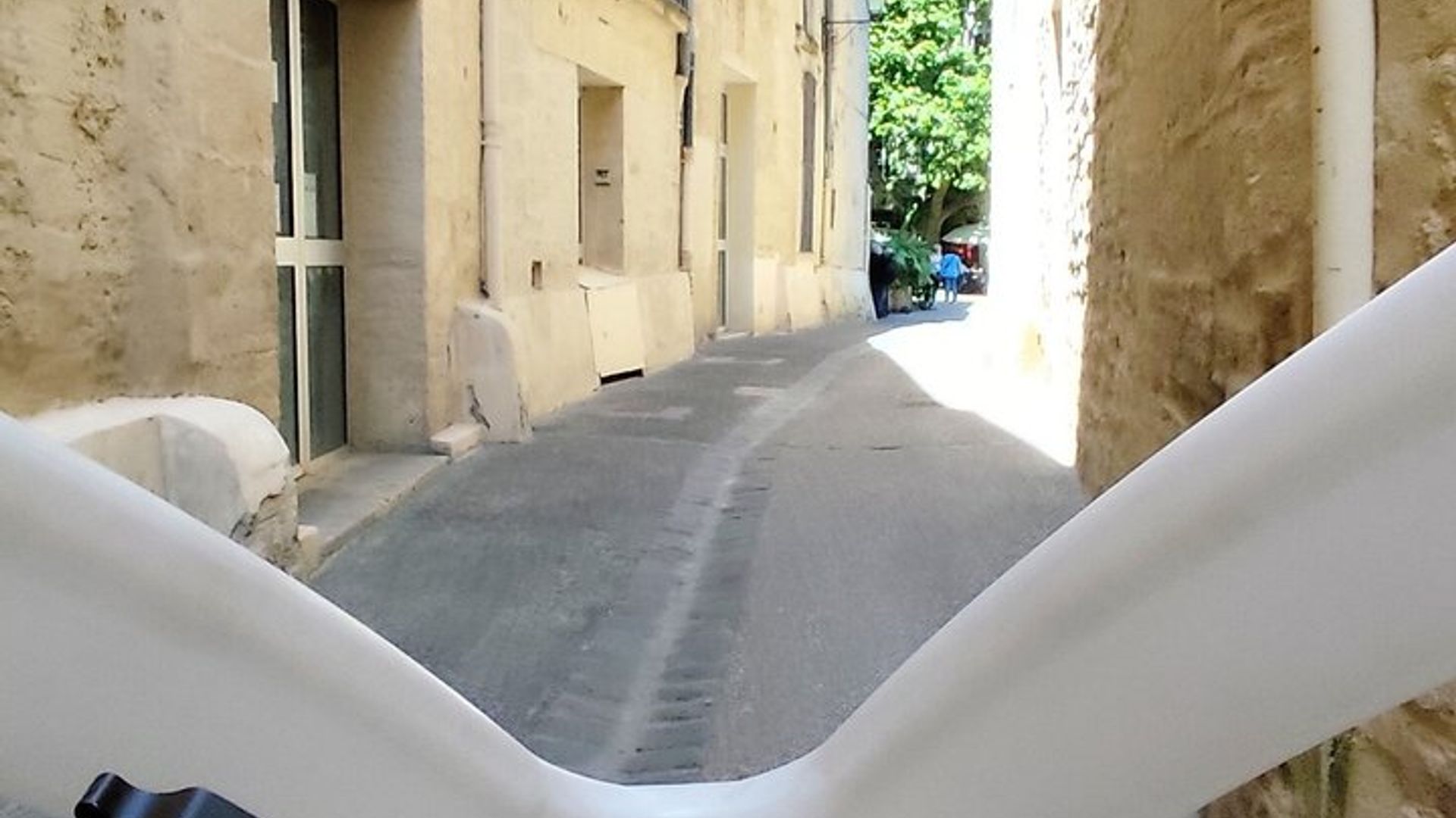 Montpellier Bike-Taxi Private Sightseeing Tour und Audioguide