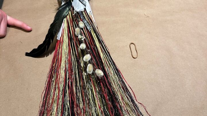 Salem Small-Group Broom Crafting Workshop