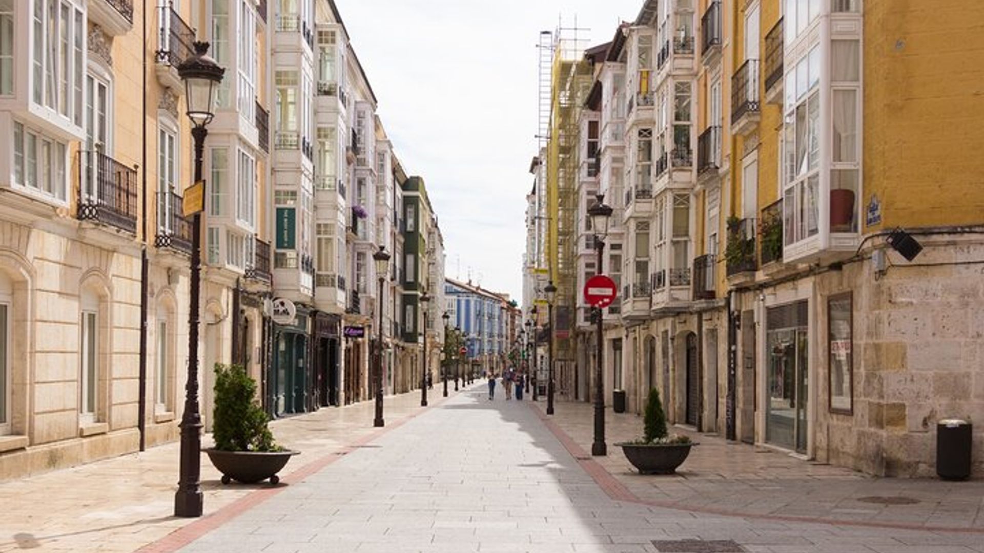 Visita Vitoria Gasteiz a tu Ritmo sin Grupos con tu Móvil