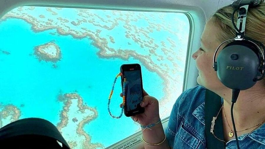 Scenic Flight over Whitsunday Islands and Great Barrier Reef