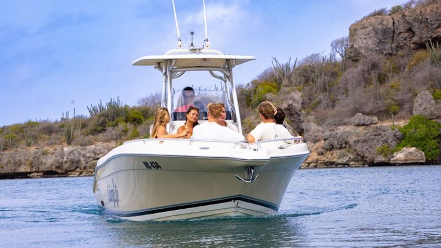 Private Luxury 28ft Boat Trip Coastline Trip Curacao