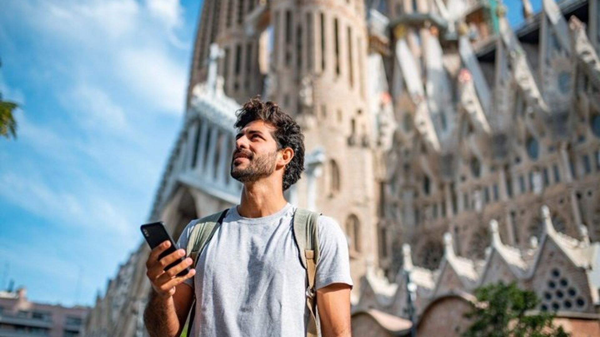 Gaudí Pass: Entry to Barcelona's Architectural Wonders
