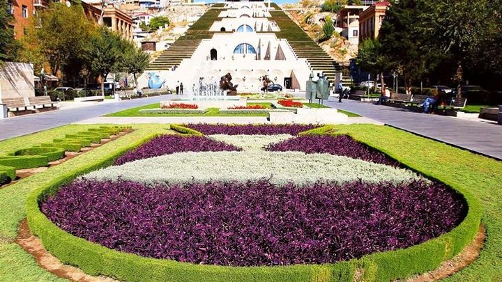 Private sightseeing and walking tour in Yerevan