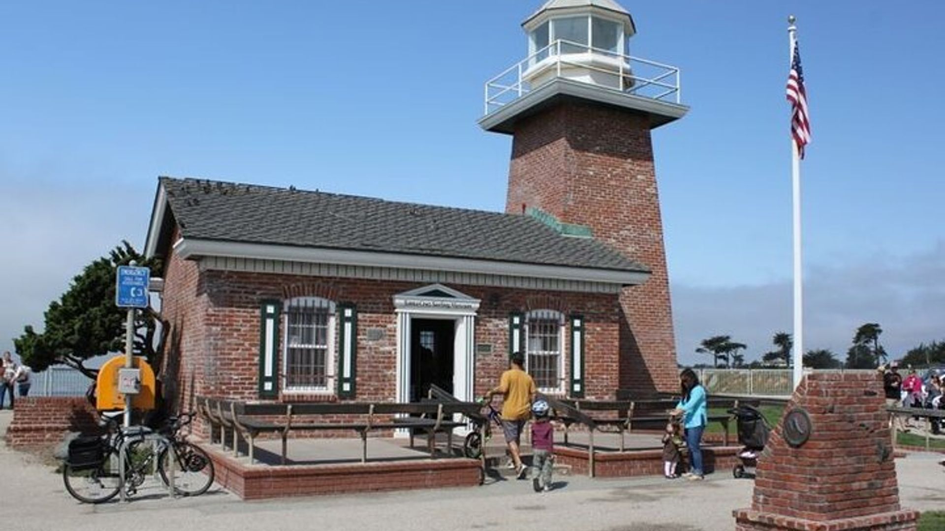 Santa Cruz Family Friendly Guided Electric Bike Tour (eBike)