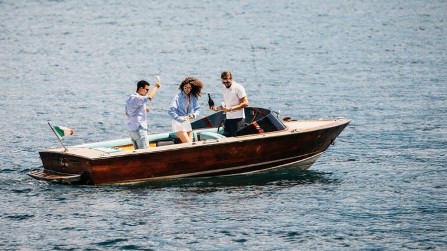 Lake Como Private Cruise – Classic Wooden Molinari Boat, 1-4H