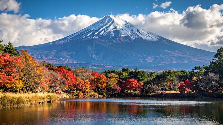 Mount Fuji Private Custom Tour with Local English Speaking Guide