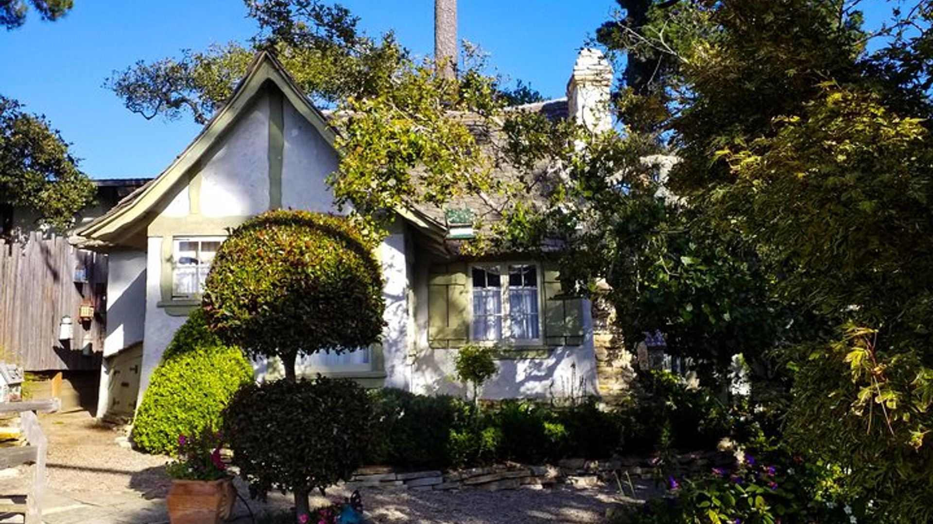 Carmel by the Sea: A Self-Guided Driving Audio Tour
