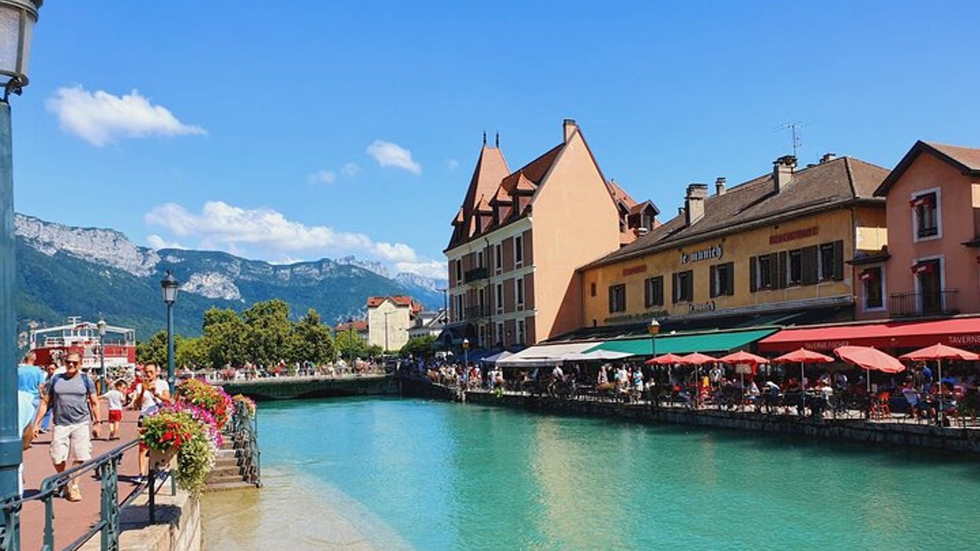 Discover the Hidden Gems from Geneva to Annecy
