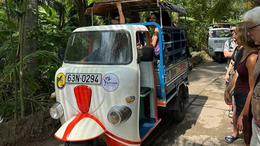 Mekong Delta 4 Islands, TukTuk, Boat, Try Khot Cake Local Cooking