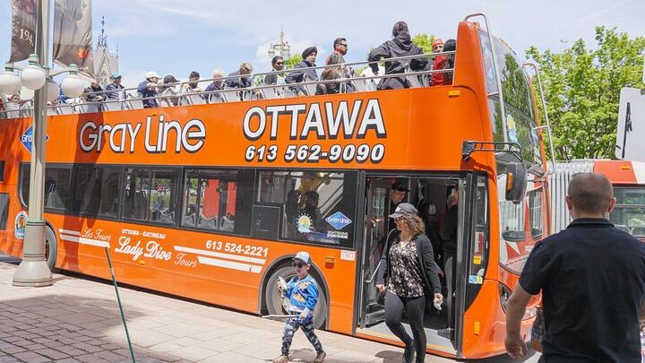 Ottawa Hop-On Hop-Off Sightseeing Tour