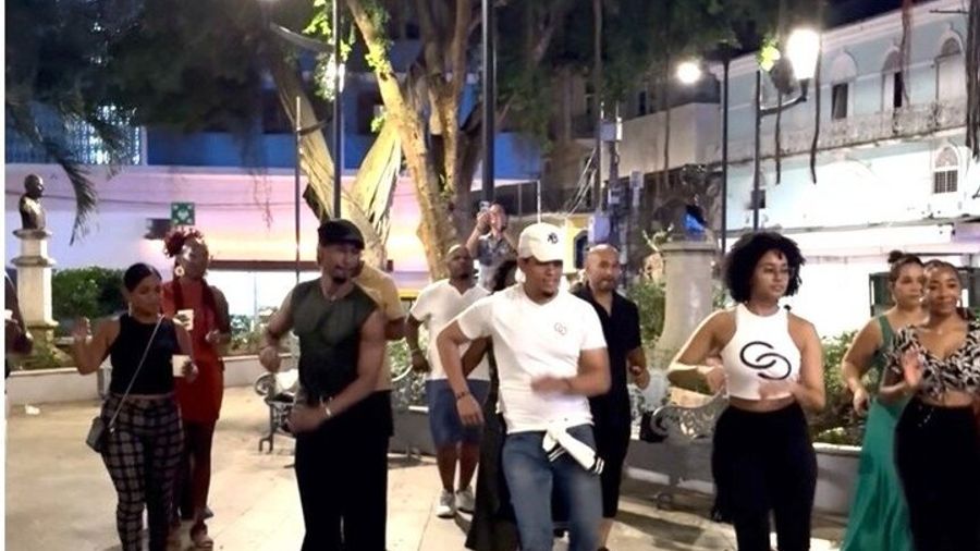 Casco Viejo One-Hour Small-Group Salsa Dancing Class