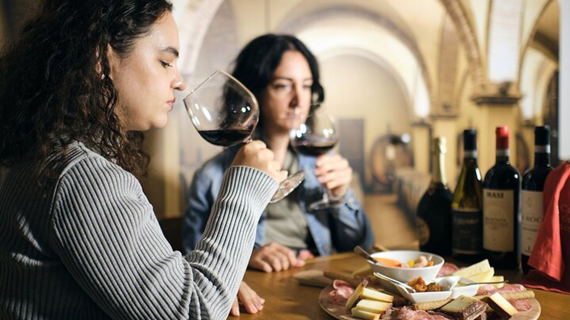 Verona Small-Group Wine Tasting in Underground Cellar